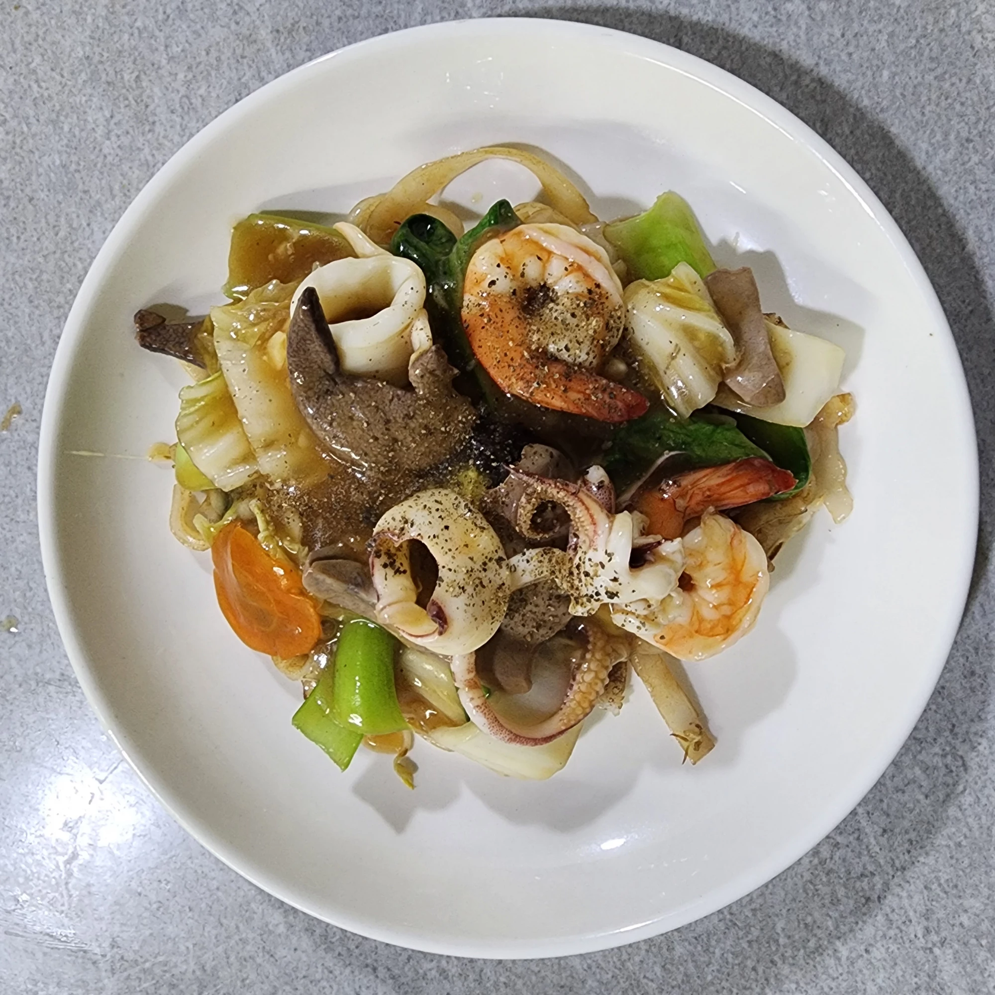 HỦ TIẾU XÀO HẢI SẢN