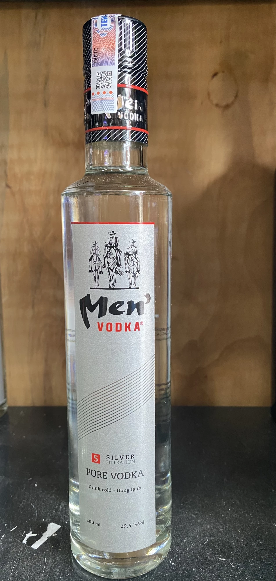 VODKA MEN’ 29,5 % 500ML